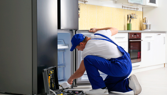 Преимущества ремонта холодильников на дому мастерами СЦ Машинка стирает в Алматы